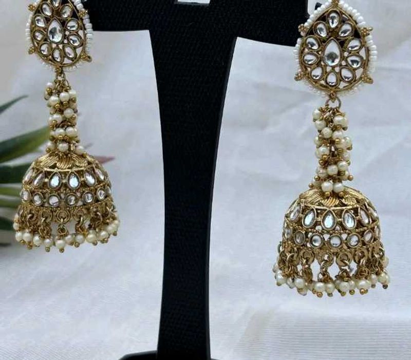 brand new , Elegant Jhumka Earrings
