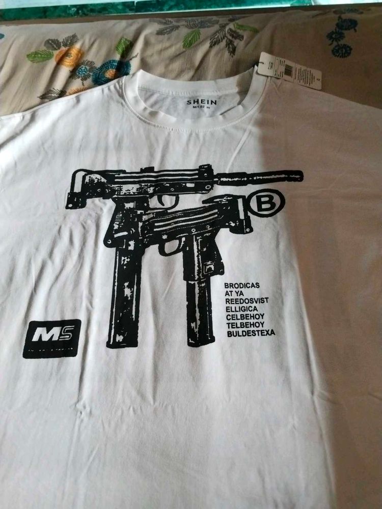 SHEIN Graphic Print T-Shirt