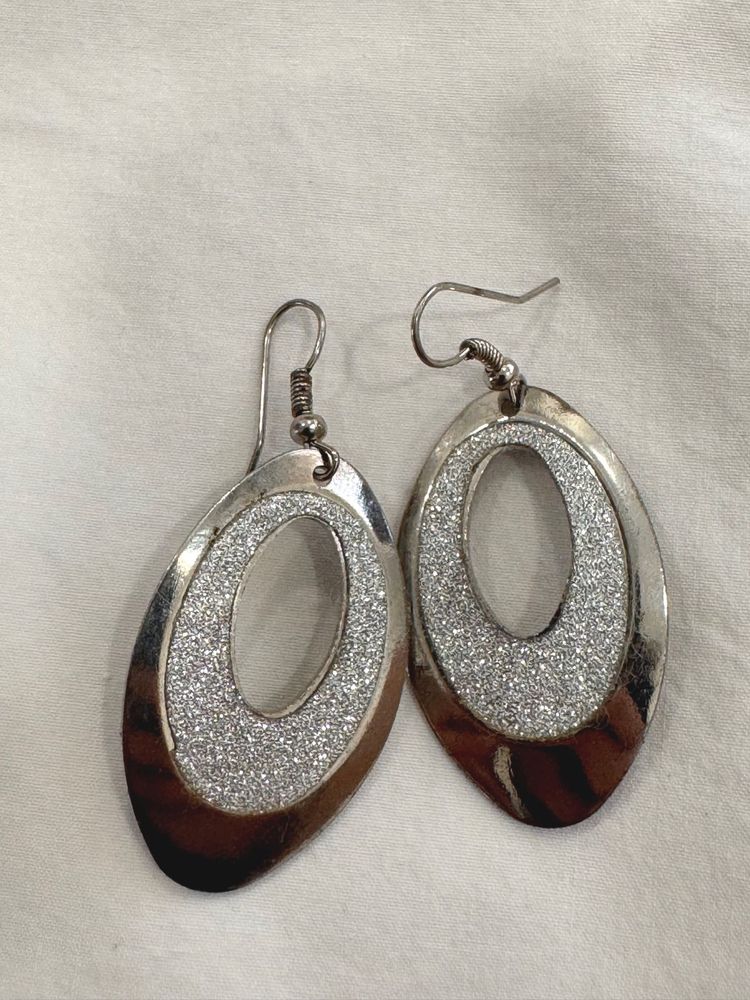 Sparkly Oval Dangle Earrings (2 pieces)