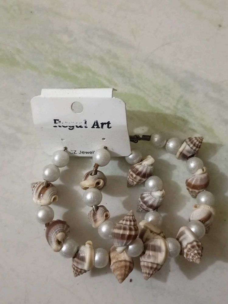 Seashell and Pearl earrings