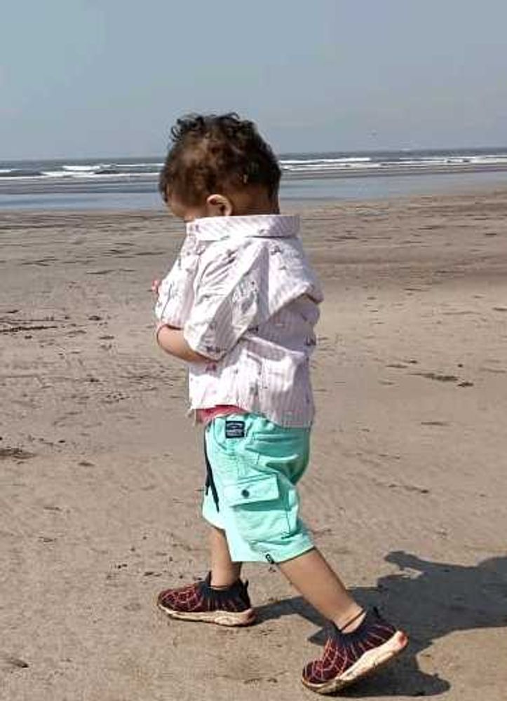 Shirt &amp; Shorts Set And Sipper Bottle