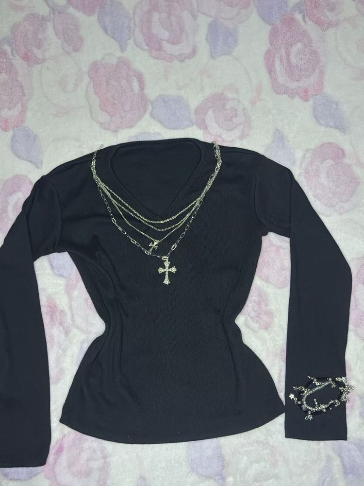 Black Long Sleeve Top (Jewellery not included)