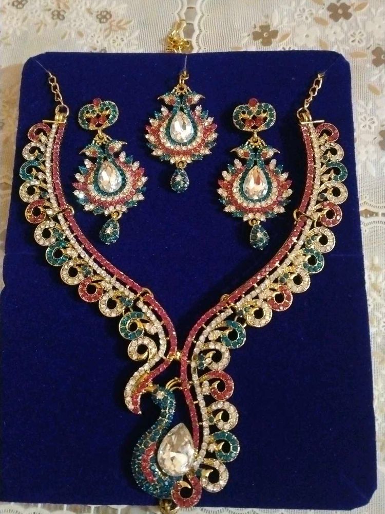 Stunning Peacock Design Jewellery Set