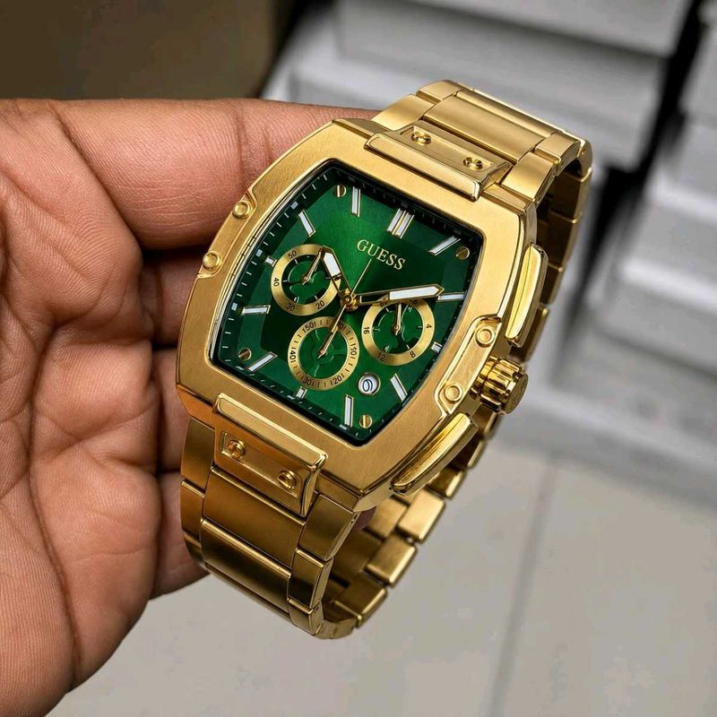 GUESS PHOENIX Men Rectangle Gold Tone Dial Analog