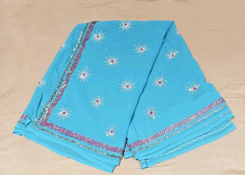 Polyester saree with no blouse