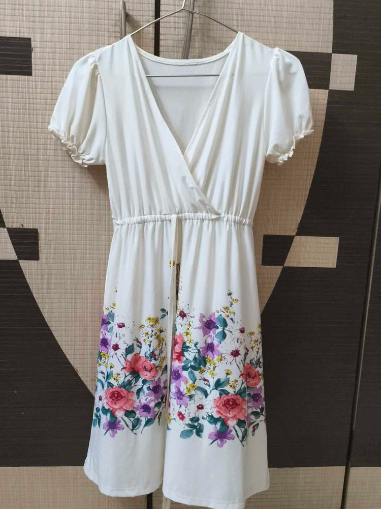 White Floral Body Fit Sexy Dress