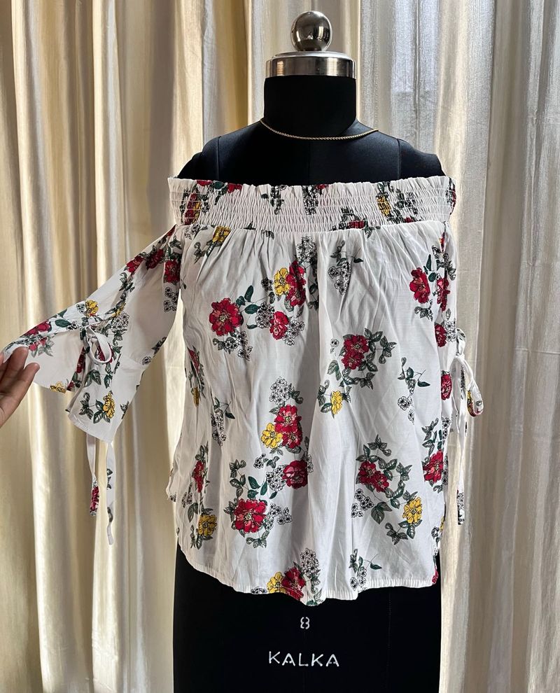 Off-Shoulder Floral Print Top