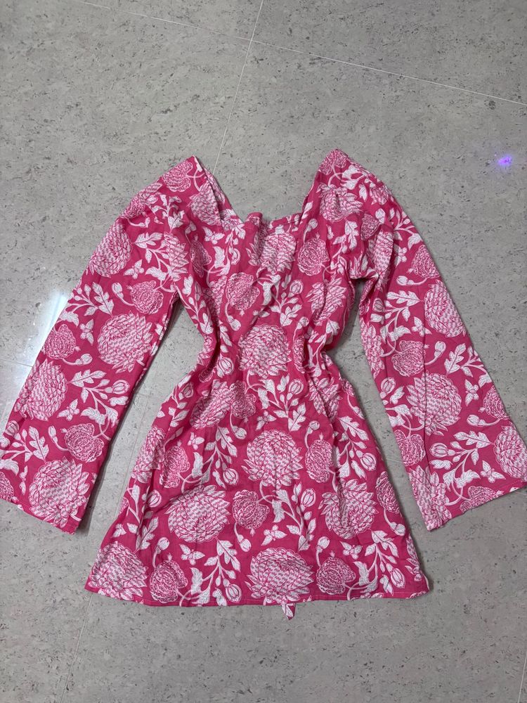 y2kPink Floral Print short kurti