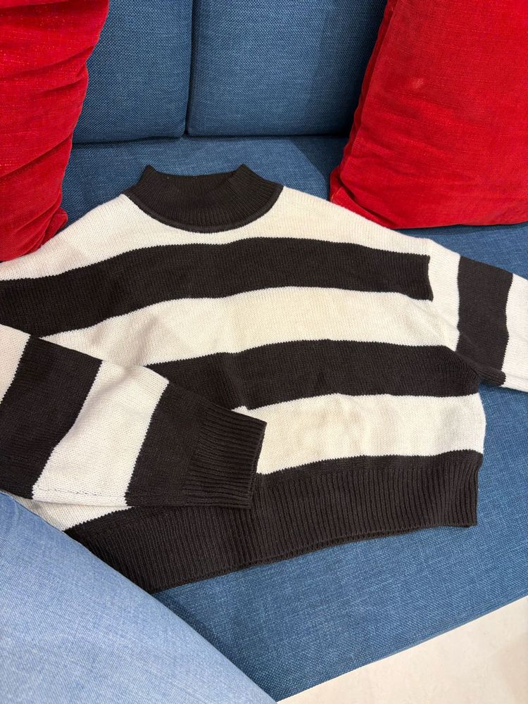 H&amp;M Striped Mock Neck Sweater