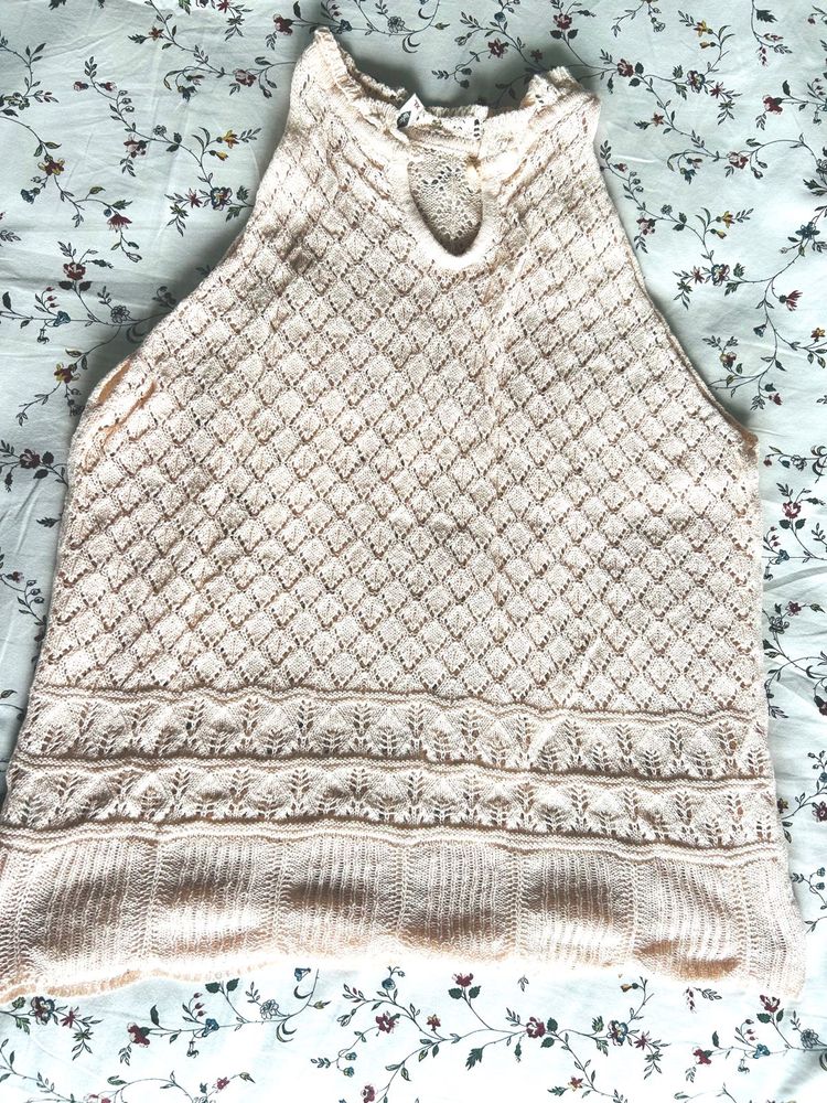 Chic Cream Knit Sleeveless Top