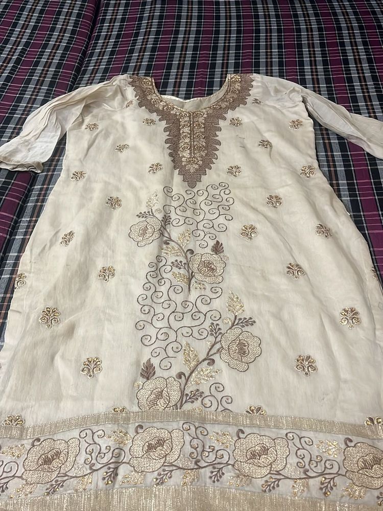 embroidered kurta