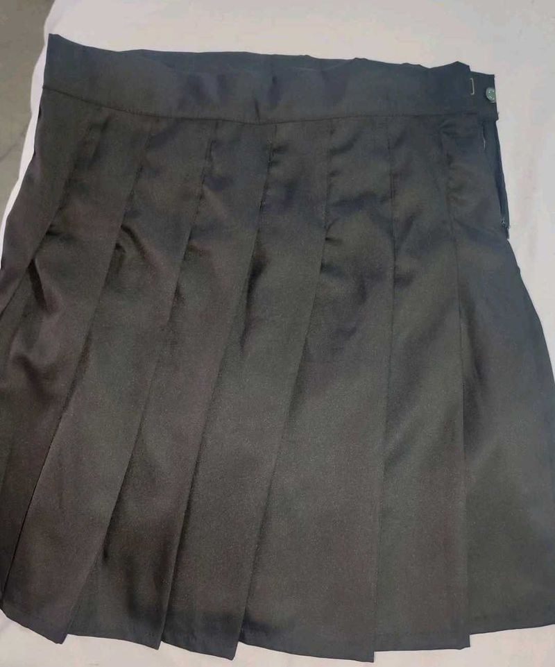 BLACK TENNIS SKIRT