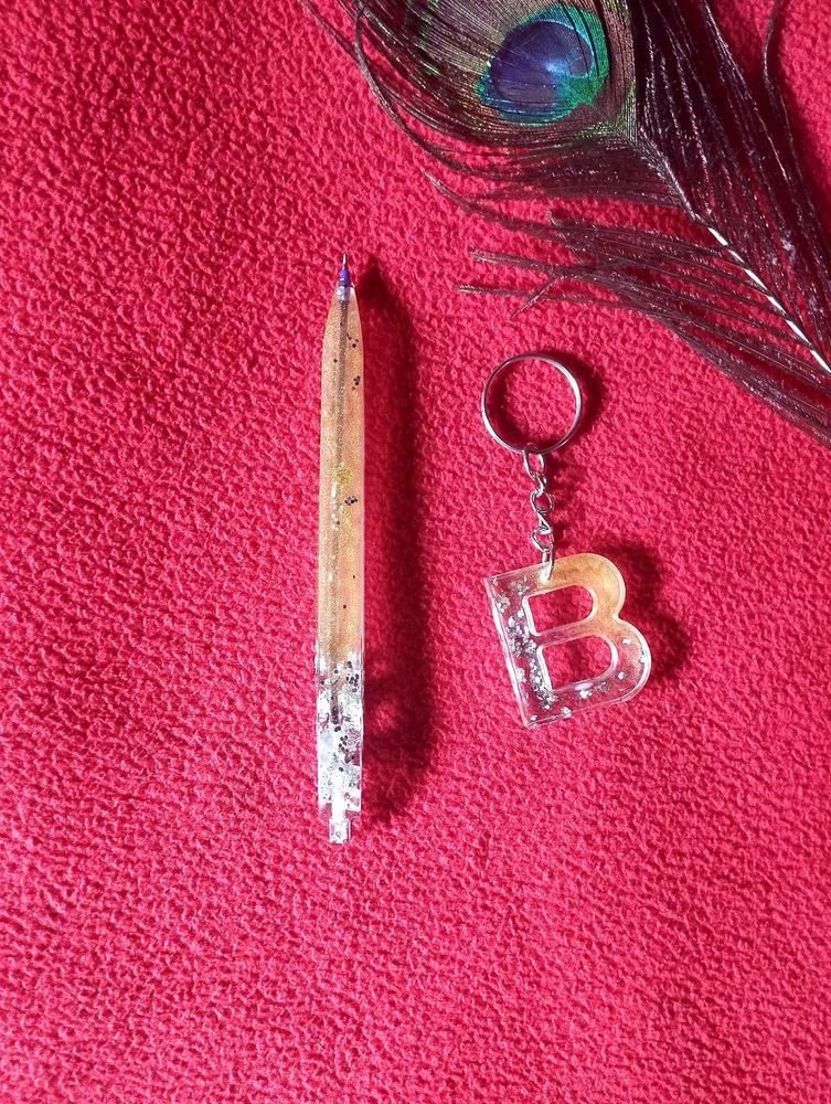 Handmade Resin 'B' Keychain &amp; Pen Set