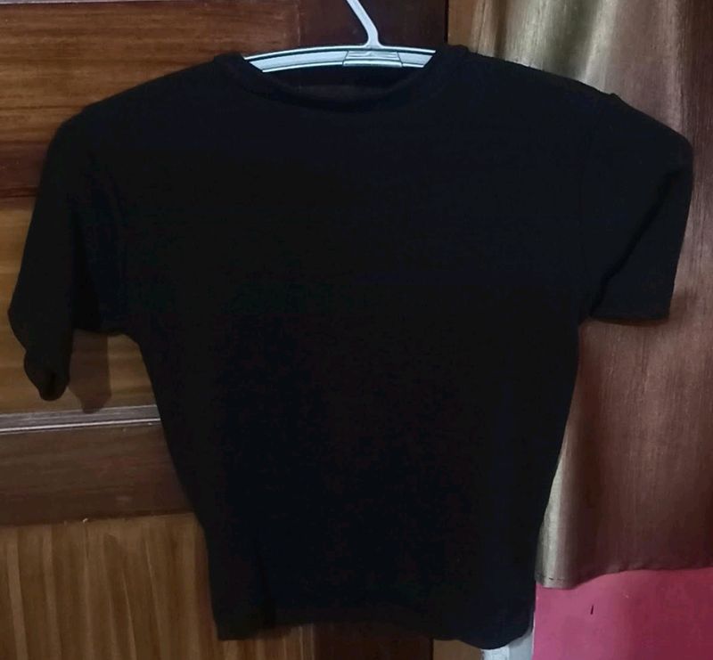 Ribbed Black Crop Top