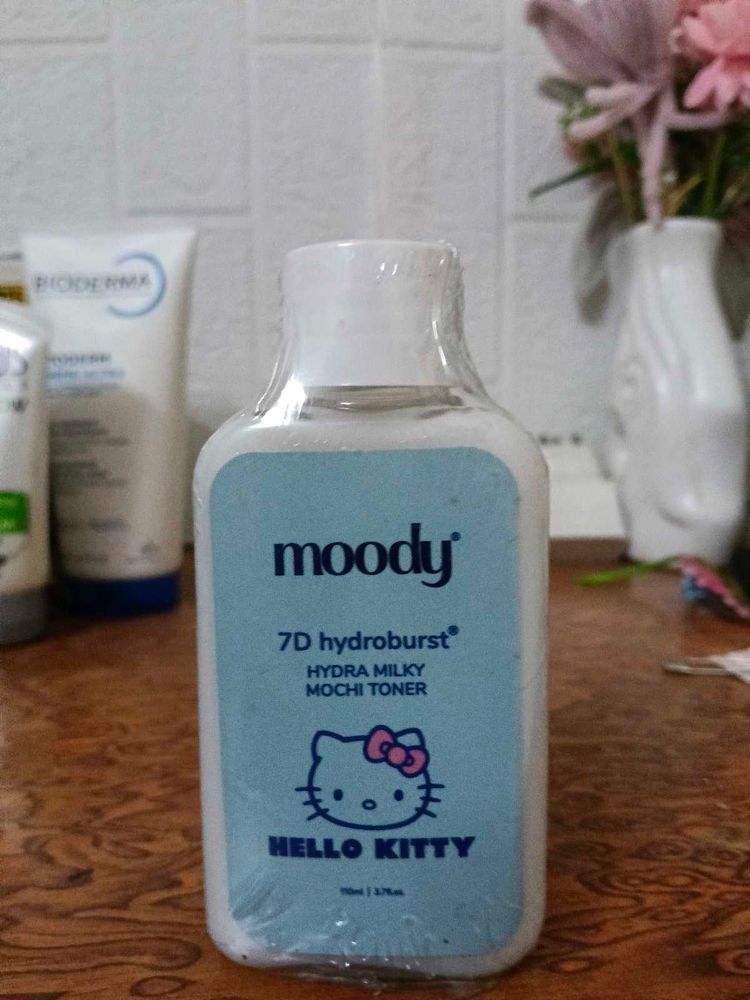 Moody Hello Kitty Hydra Milky Mochi Toner