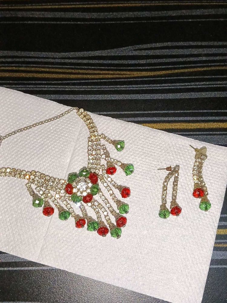 Rhinestone Necklace &amp; Earrings Set