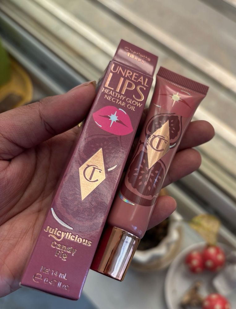 Charlotte Tilbury Unreal Lips Nectar Oil