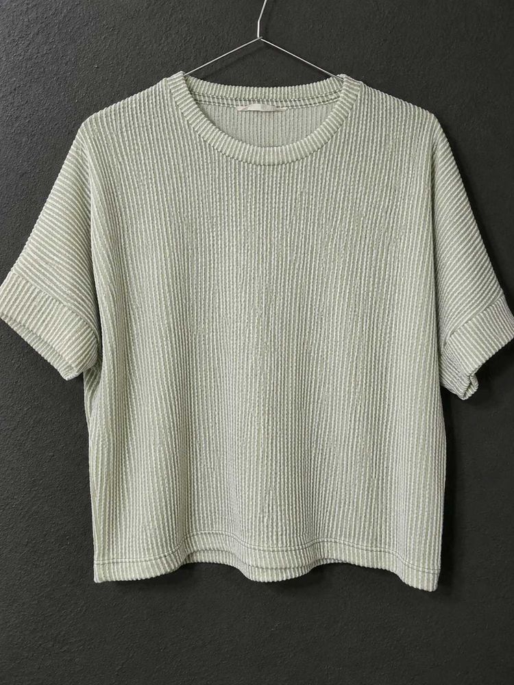 Textured Striped Short Sleeve Top