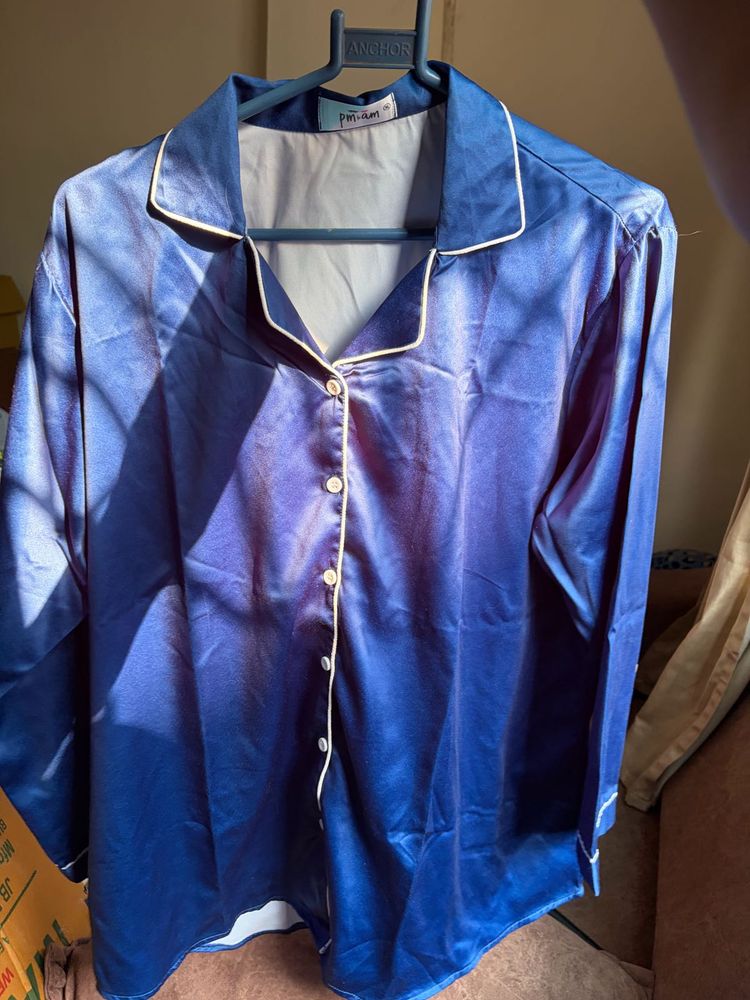 Satin oversized sleepwear / streetwear type.