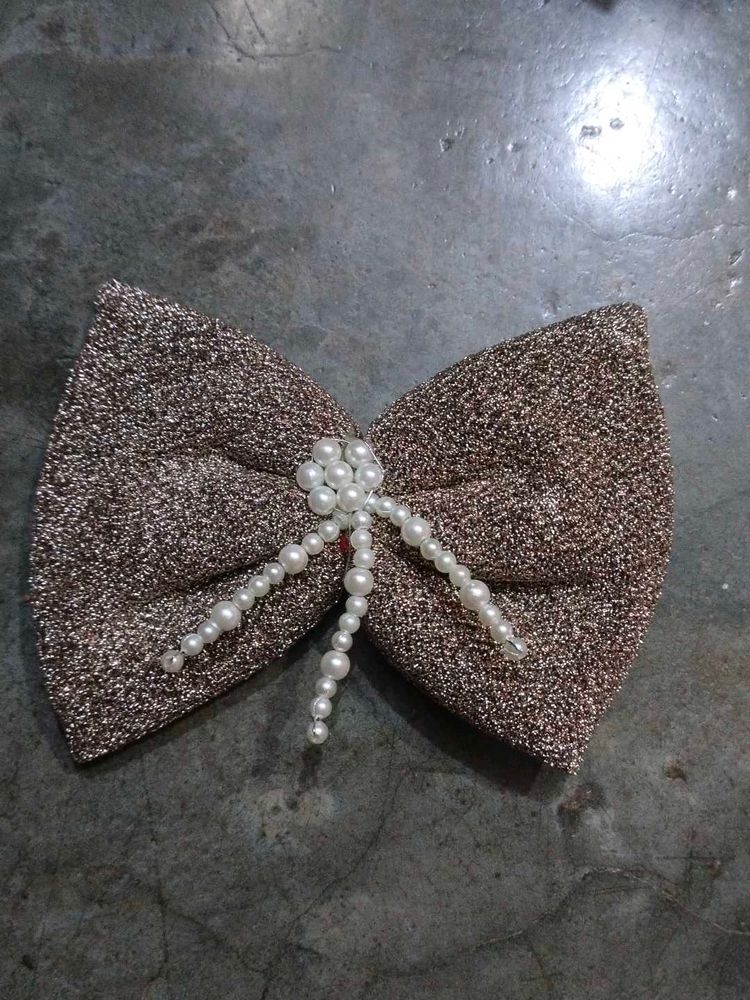 Sparkly Bow Hair Clip with Pearls