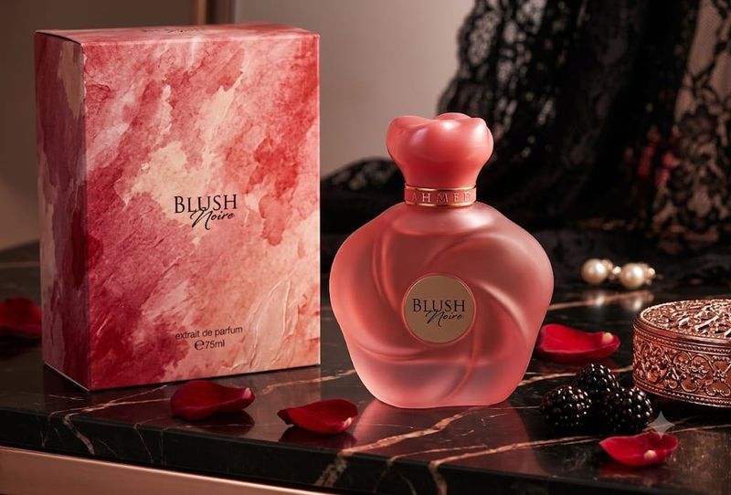 Blush Noire Extrait de Parfum