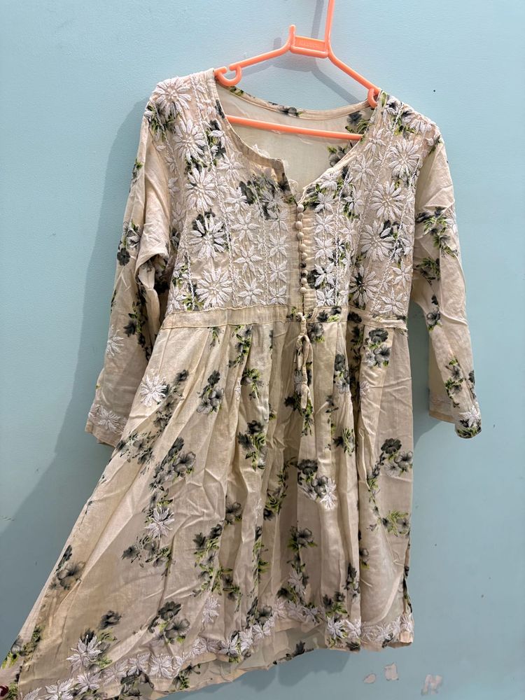 Elegant Chikankari Kurta