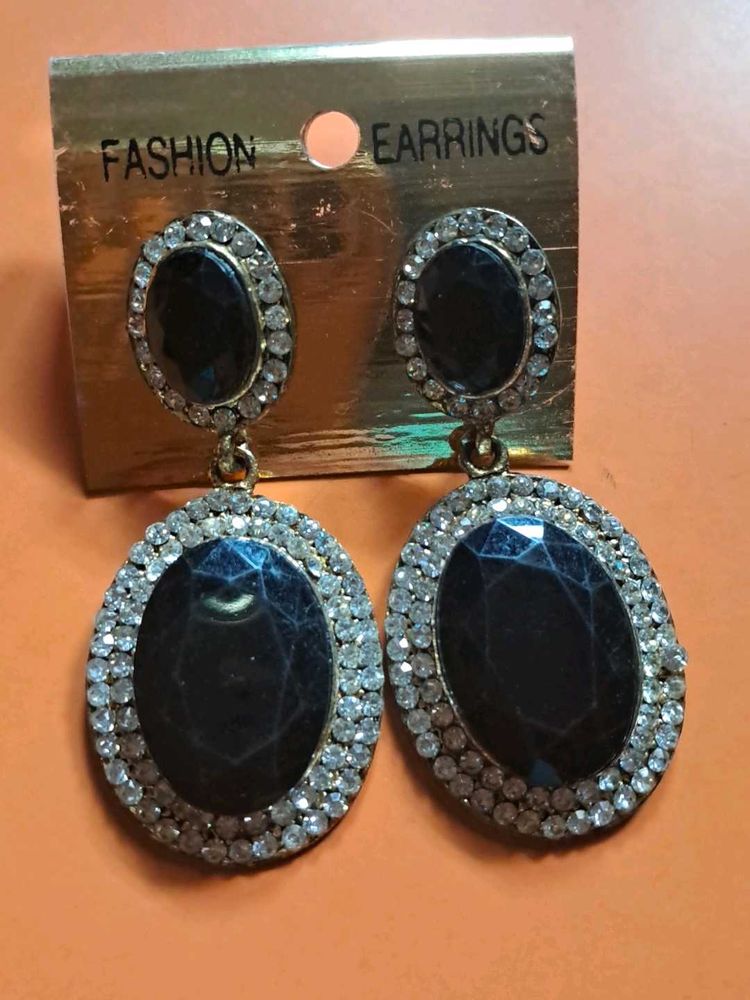 Fashion Earrings - Elegant Black &amp; Crystal