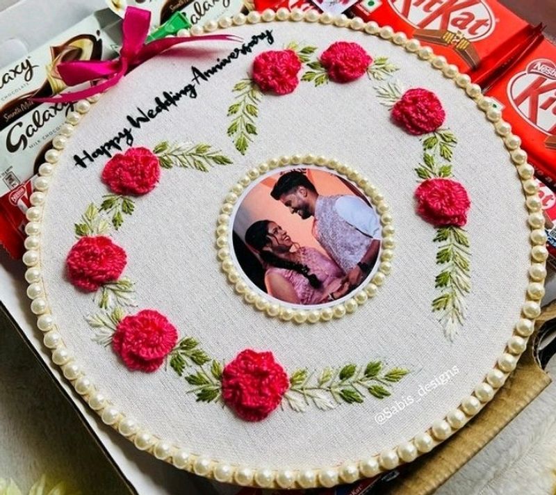 Heart Embroidered Couple Photo Hoop