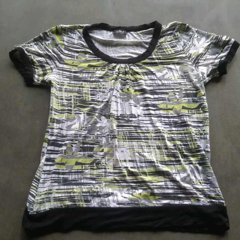 Stylish Abstract Print T-Shirt