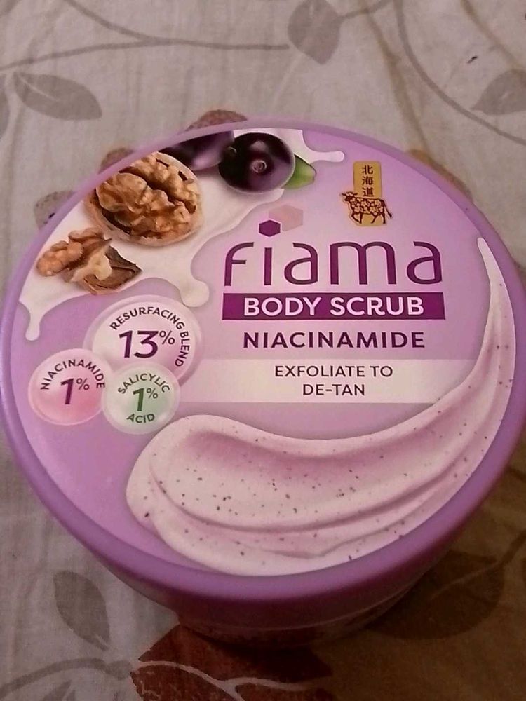 Fiama Detan Body Scrub