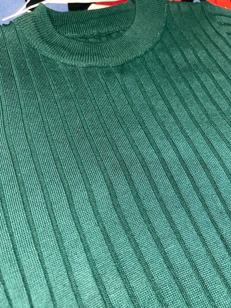 Ribbed Knit Crewneck Top