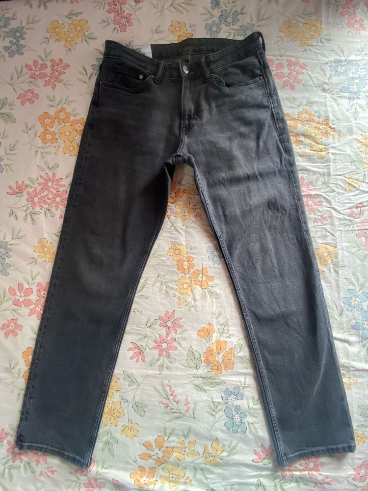 Men's Black Straight Fit Jeans