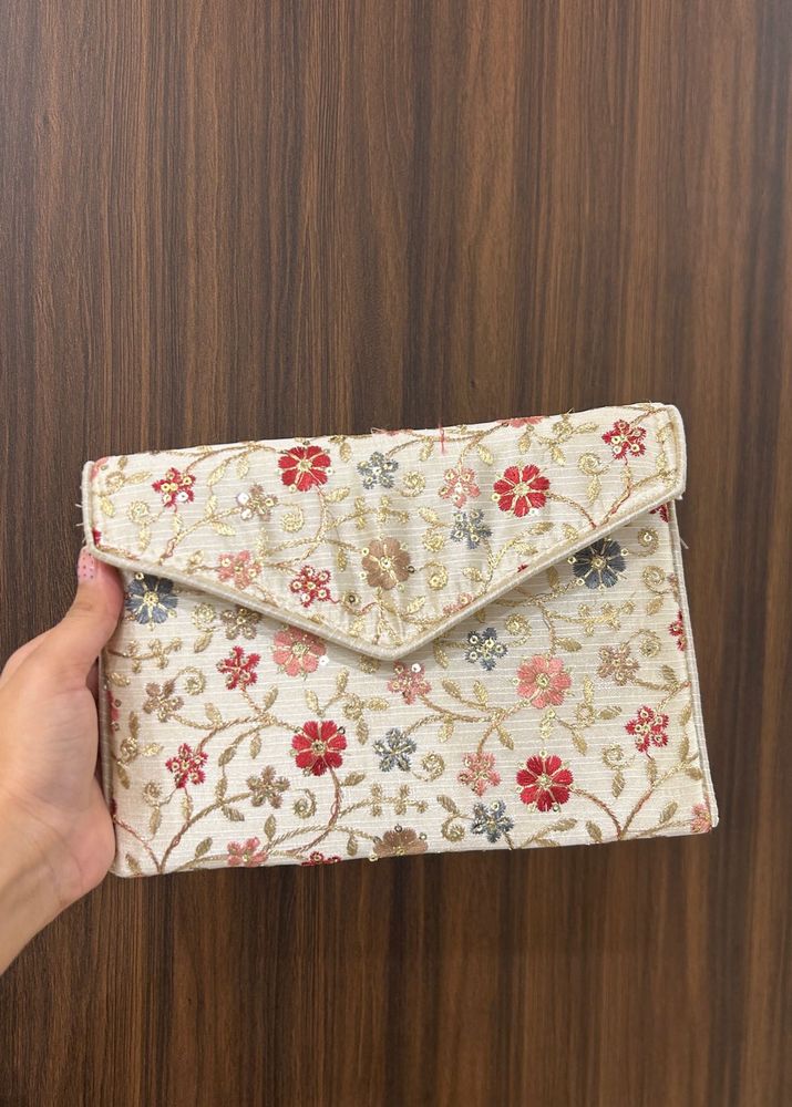 Embroidered Ethnic Purse