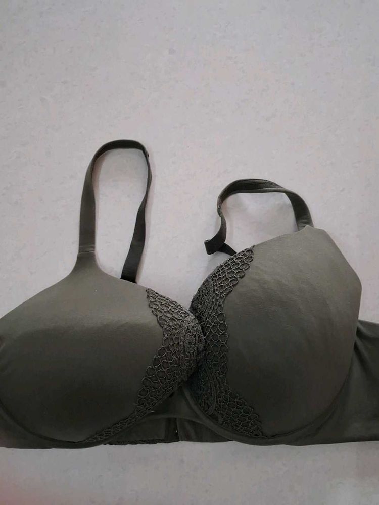38D Women's Padded Lace Trim Bra