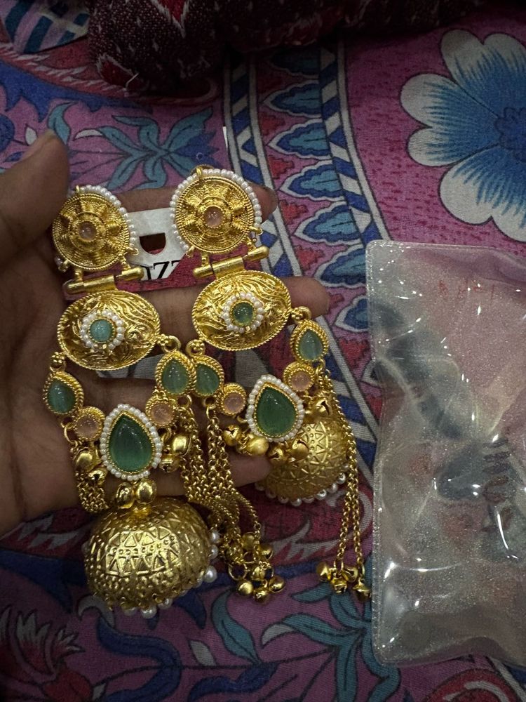 Elegant Gold Jhumka Earrings
