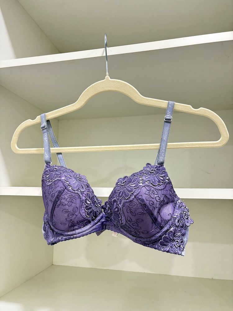 Women Lavender Lace Bra