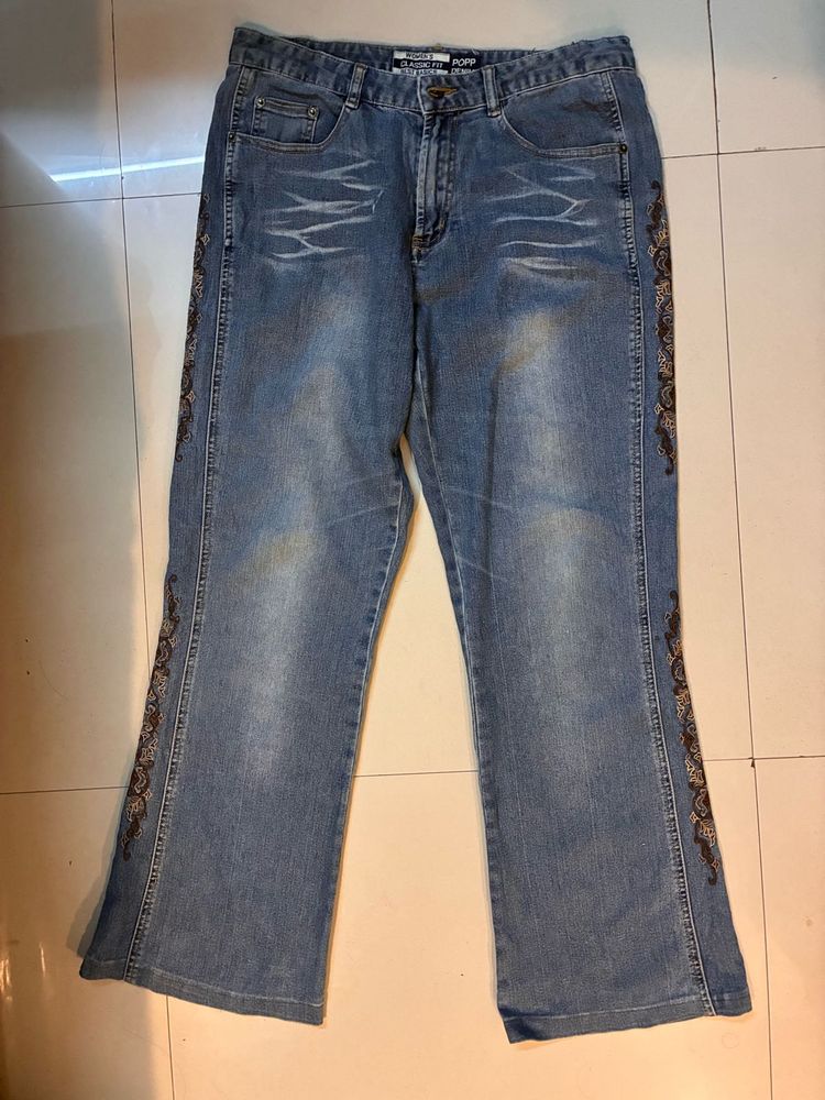 Y2K ⭐️ Embellished Flared embroidered Jeans