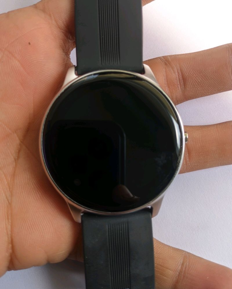 New Bluetooth Calling Smartwatch