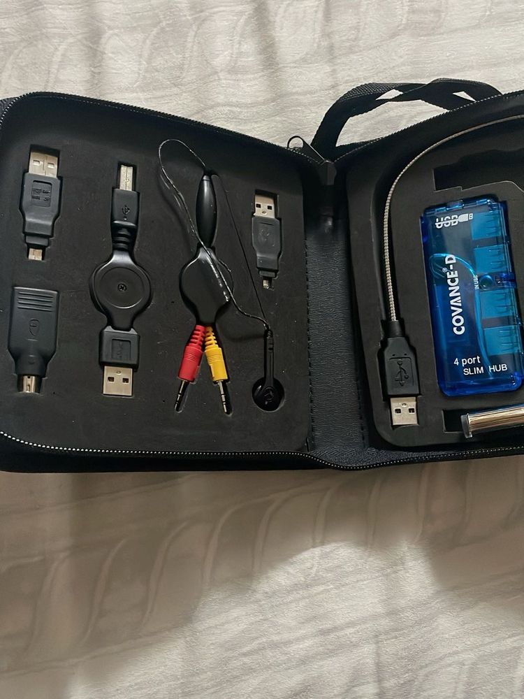 USB travel accessories bag