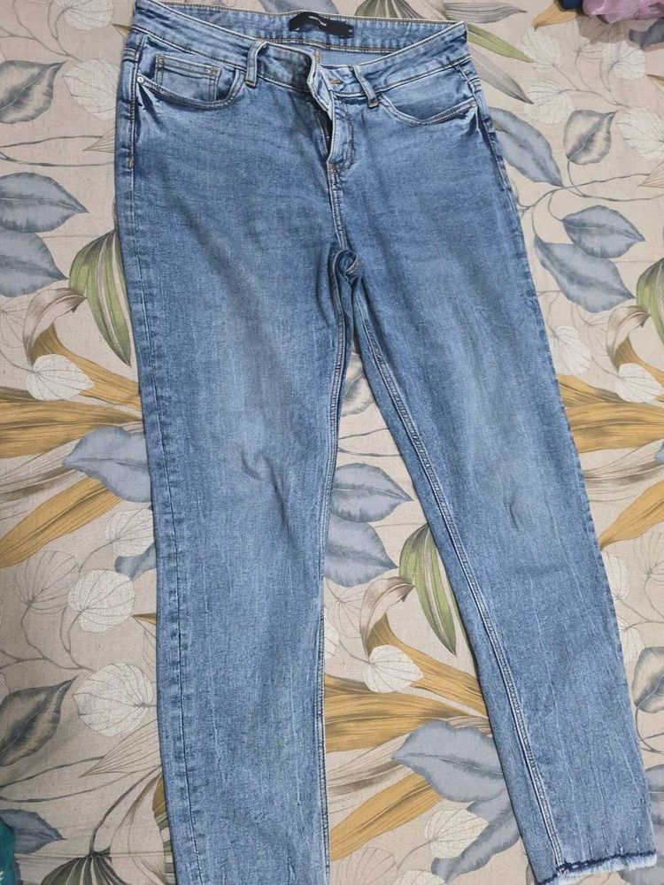 Light Wash Denim Jeans