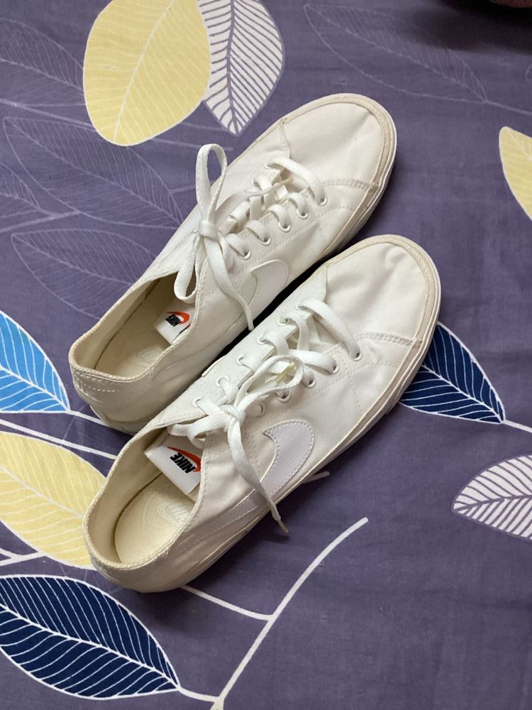 Nike Canvas Casual Shoes