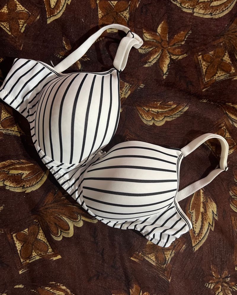 Clovia Printed Padded Full Cup Wire Free bra