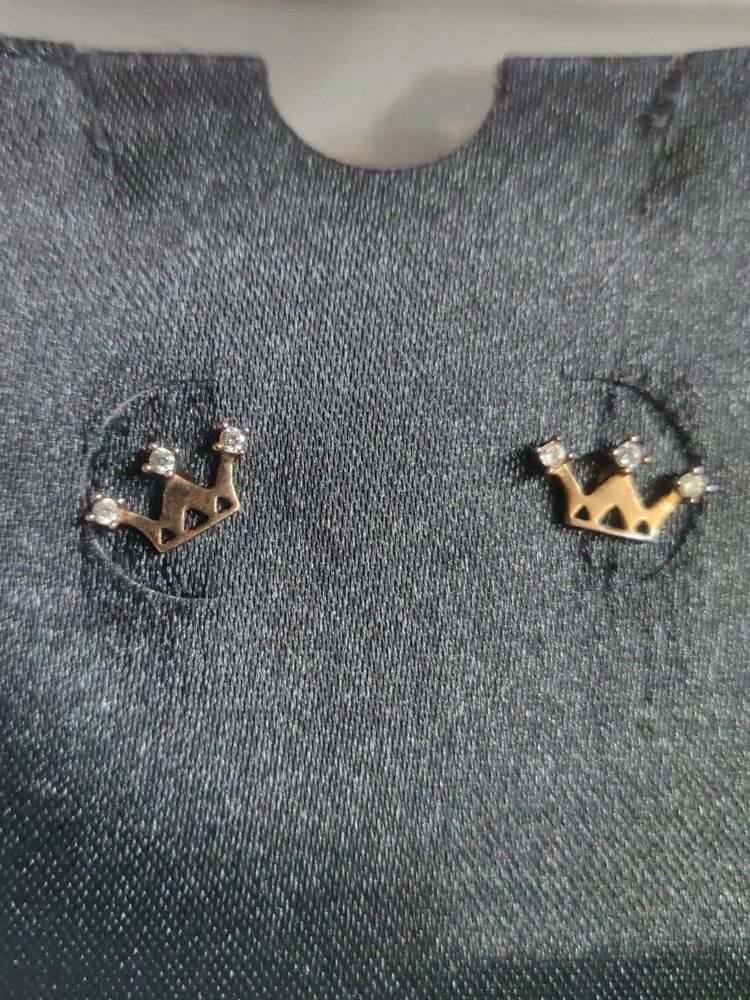 Cute Crown Stud Earrings
