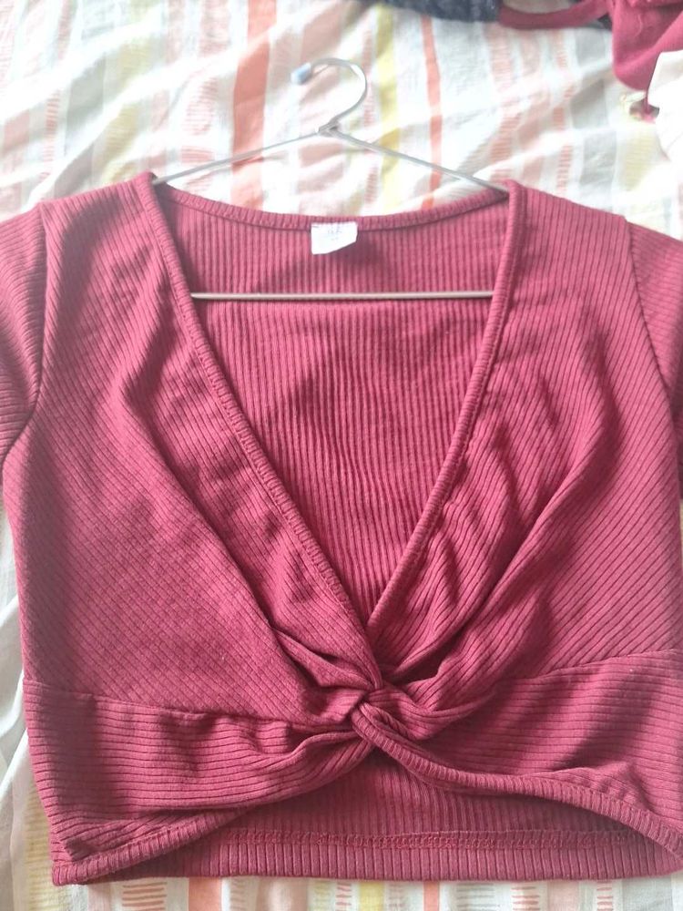 Ribbed Twist Front Crop Top