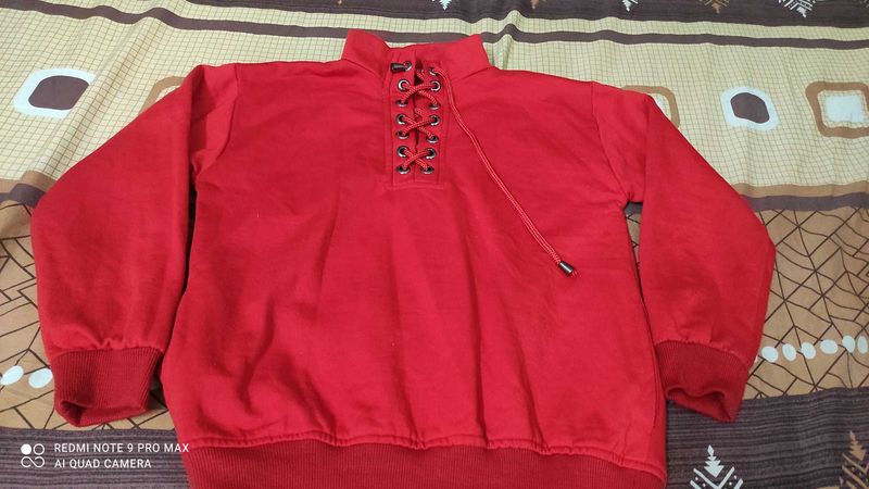 Beautiful Woman And Girls Winter Sweatshirt. ❤