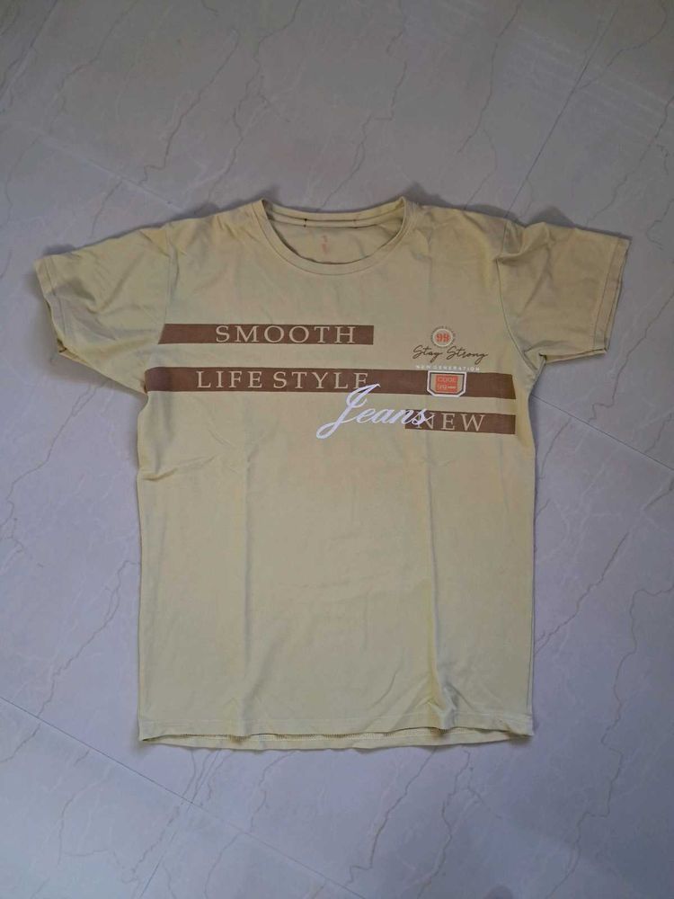 Vintage Style Graphic T-shirt for Men