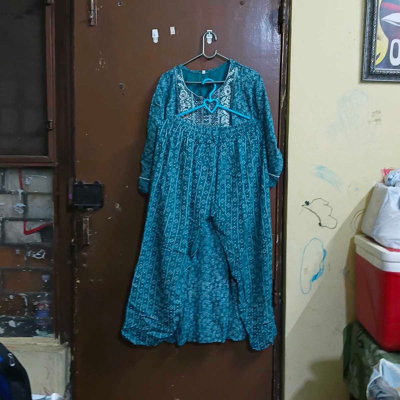 Beautiful Teal Kurta Set