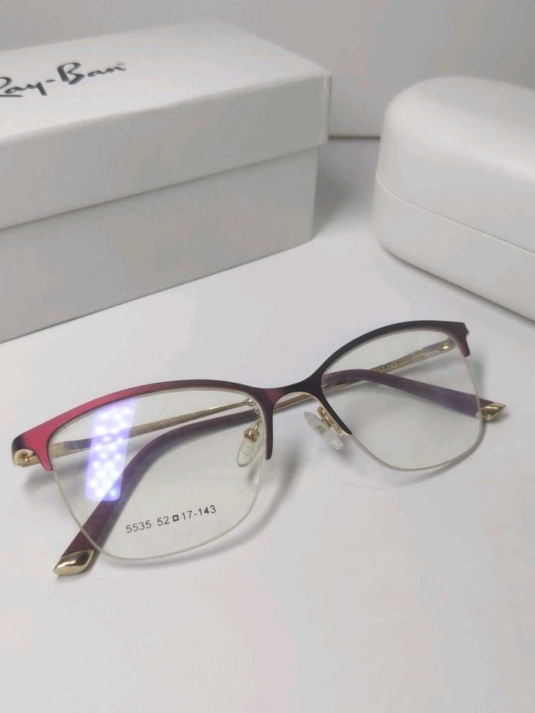 Stylish  Eyeglasses with Case