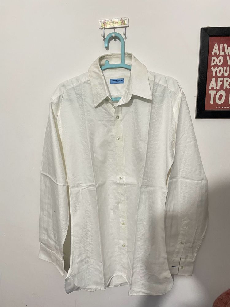 Luxury White Long-Sleeved Shirt