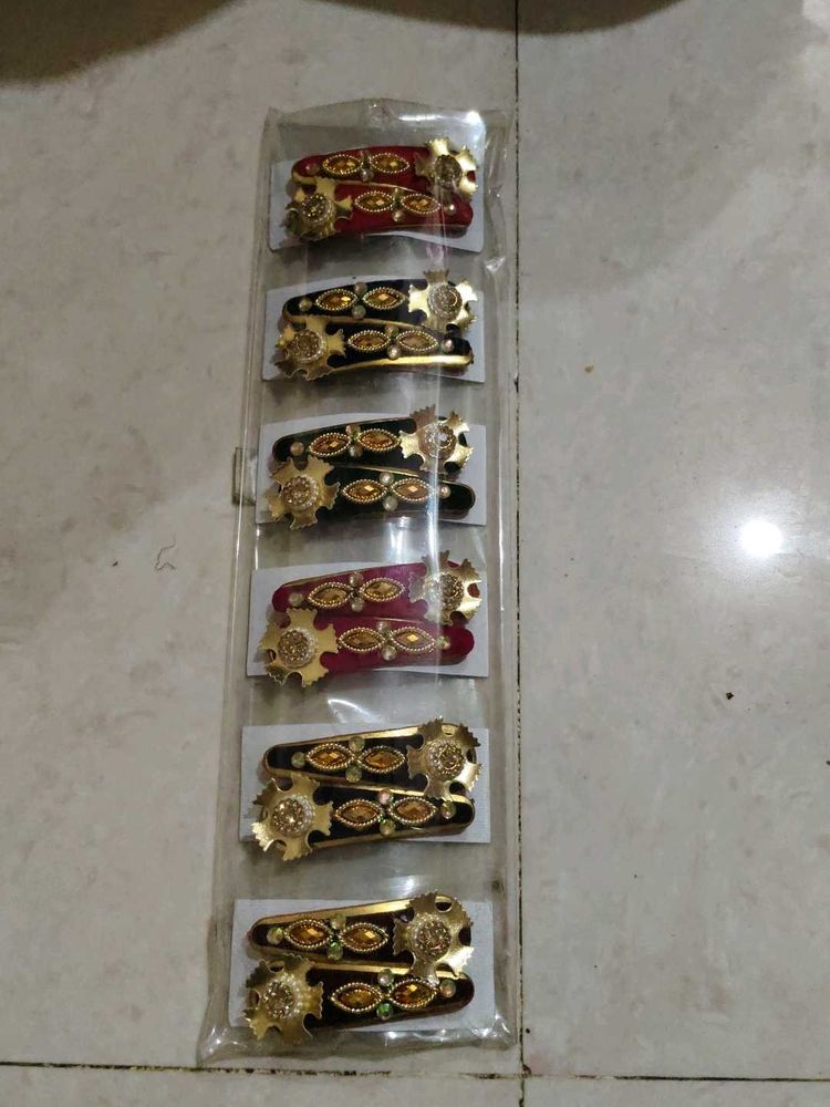 Decorative Hair Clips Set